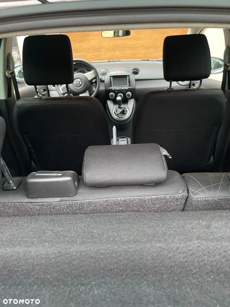 Mazda 2 1.3 Navi + - 10