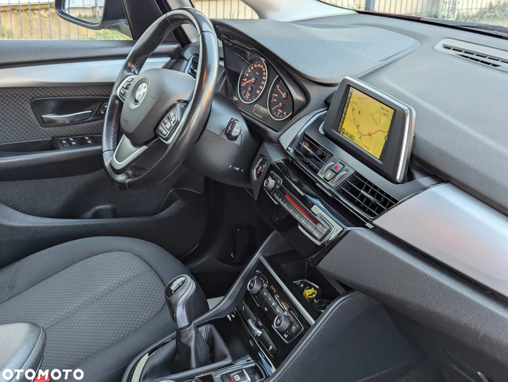BMW Seria 2 - 12