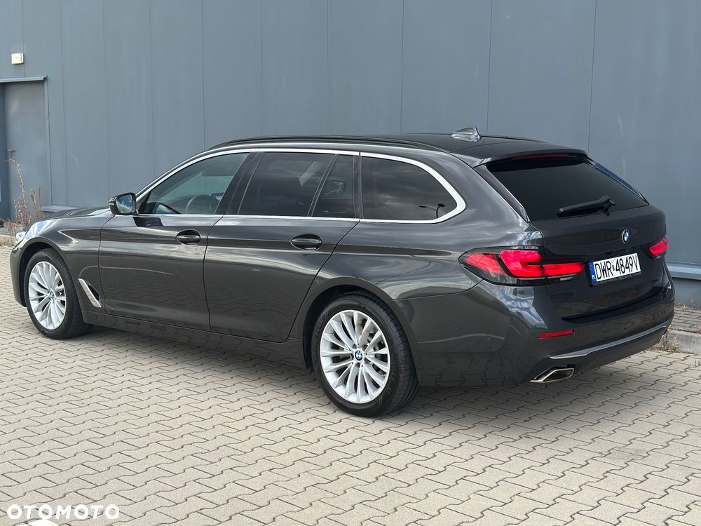 BMW Seria 5 520i mHEV Luxury Line - 38