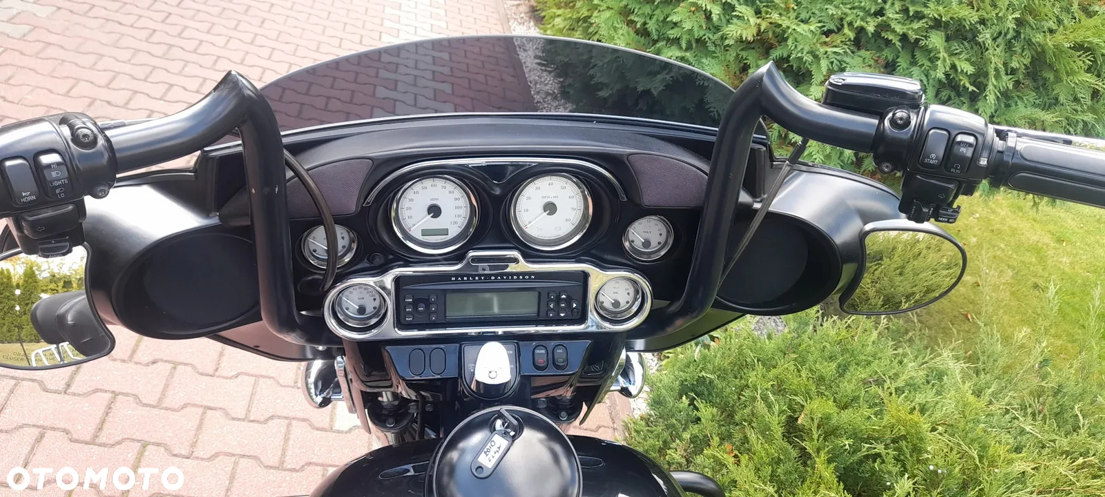 Harley-Davidson Touring Street Glide - 27
