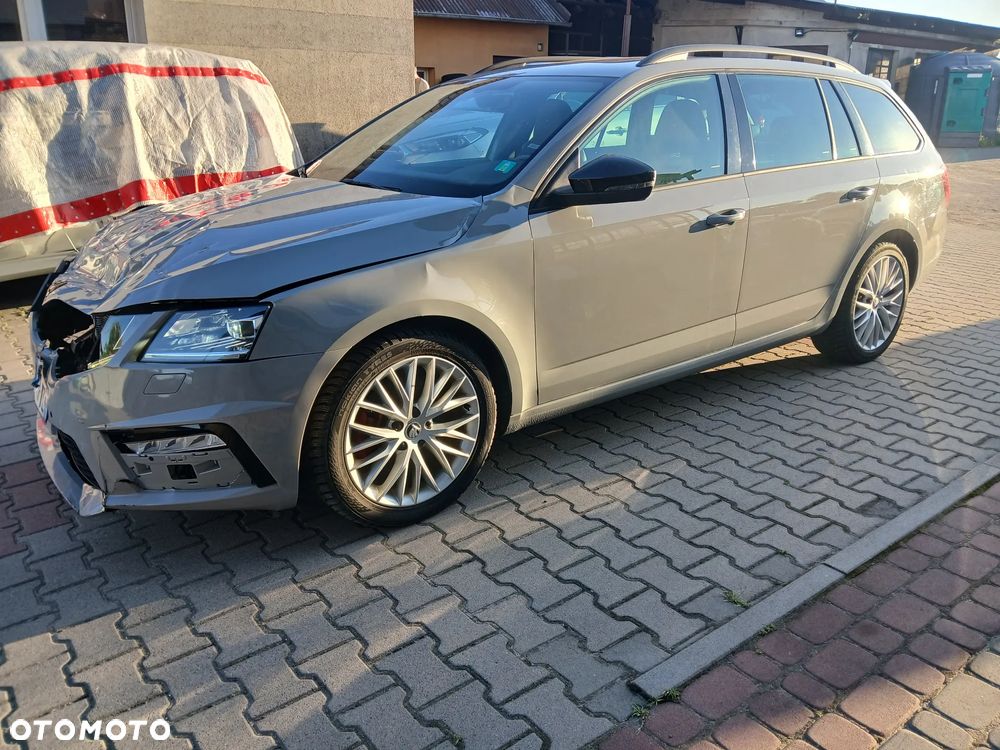 Skoda Octavia 2.0 TDI 4x4 DSG RS - 9