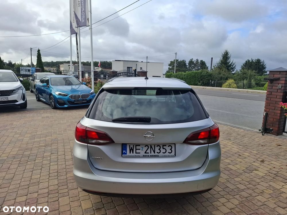 Opel Astra 1.2 T Edition S&S - 4