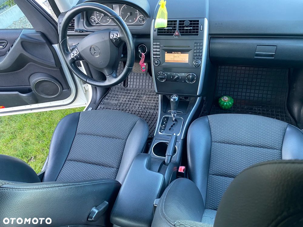 Mercedes-Benz Klasa A 180 CDI Autotronic Avantgarde - 6