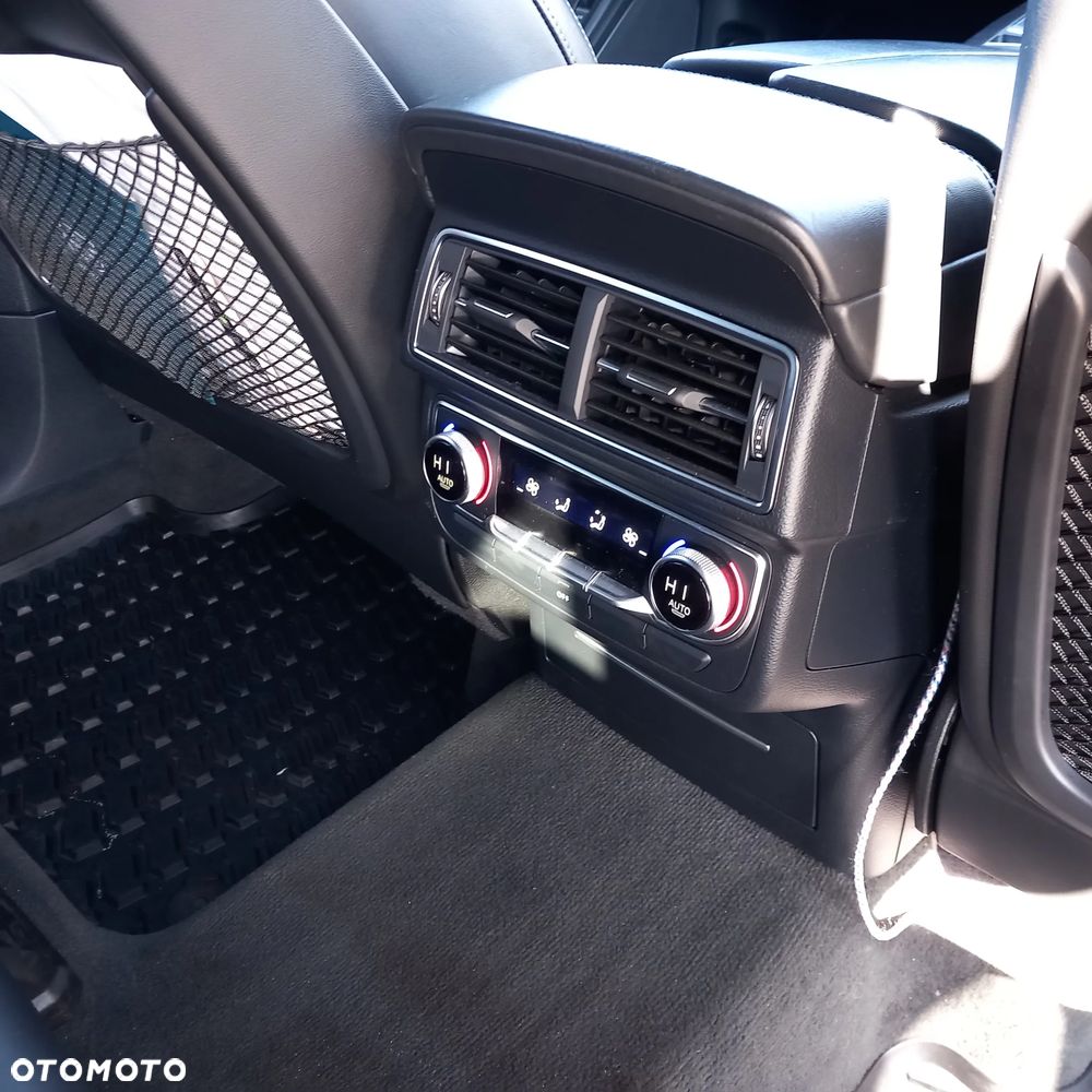 Audi Q7 - 11