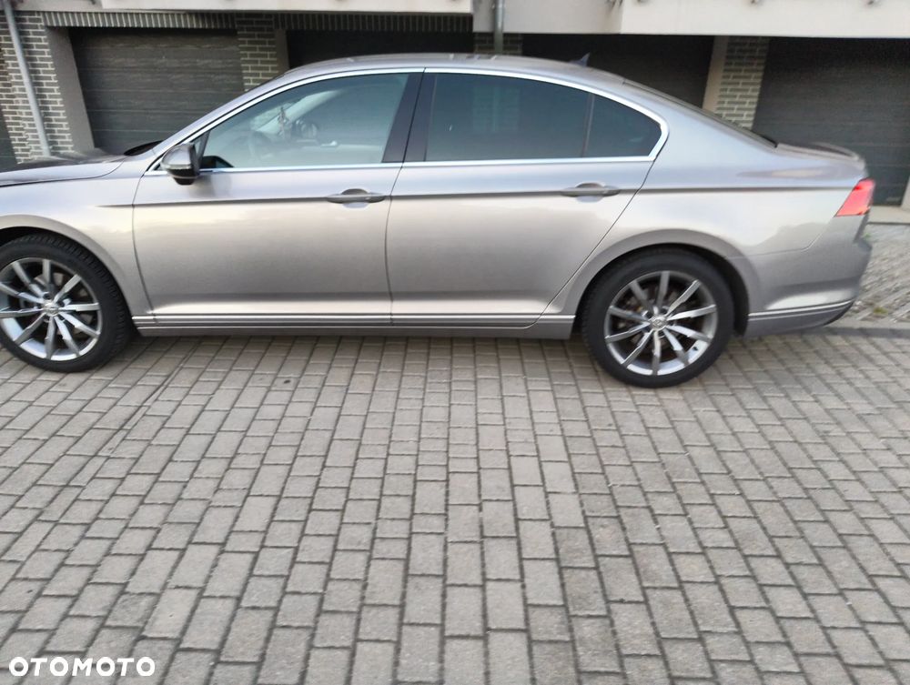 Volkswagen Passat 2.0 TSI Business DSG - 5