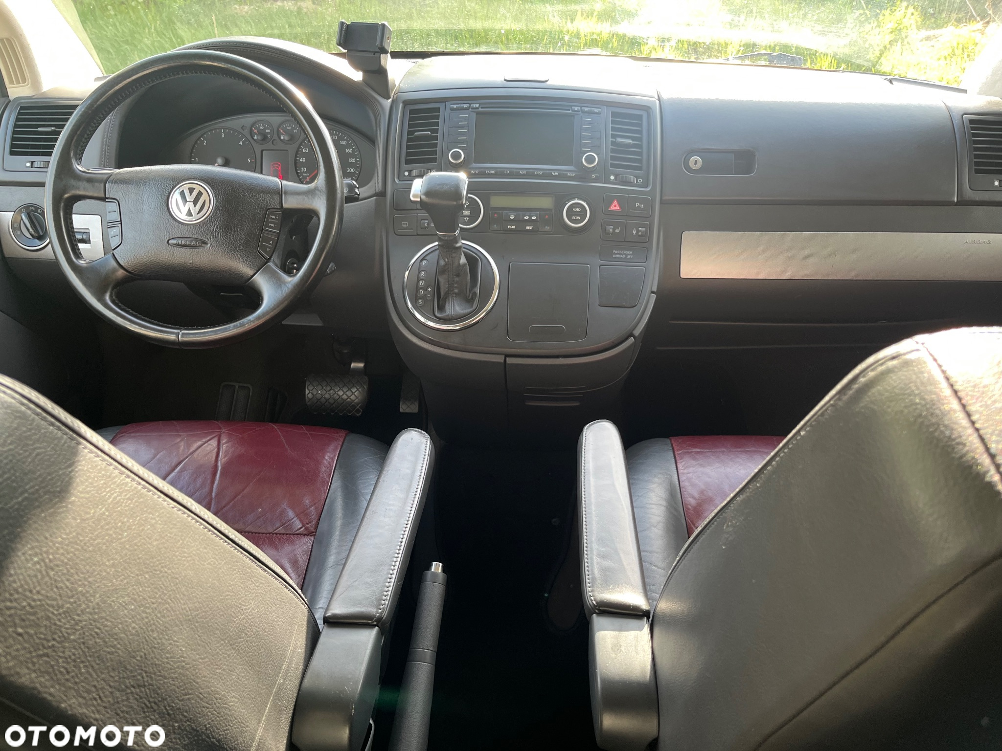 Volkswagen Multivan - 21