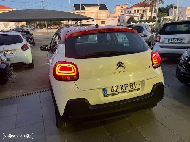 Citroën C3 1.2 PureTech Plus - 2