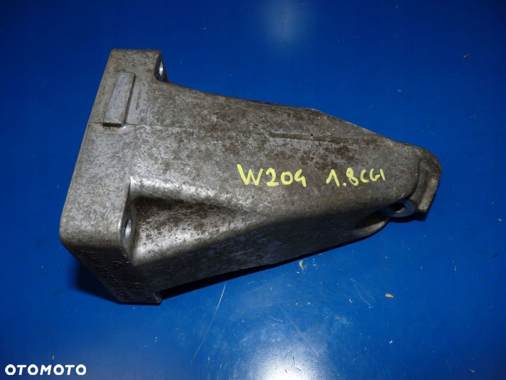 MERCEDES C KLASA W204 W212 1.8 CGI ŁAPA SILNIKA - 1