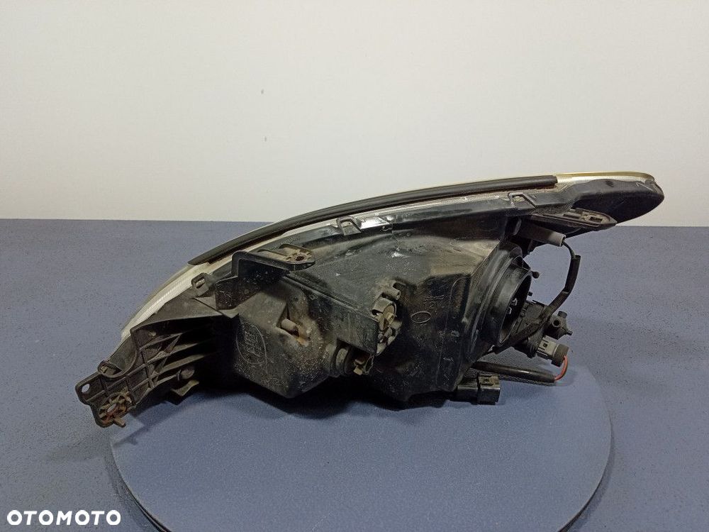 MITSUBISHI LANCER VII REFLEKTOR PRAWY LAMPA EU P3524 - 3