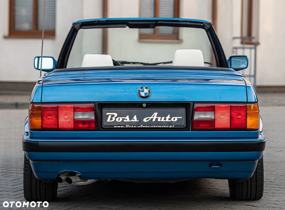 BMW Seria 3 325i - 10