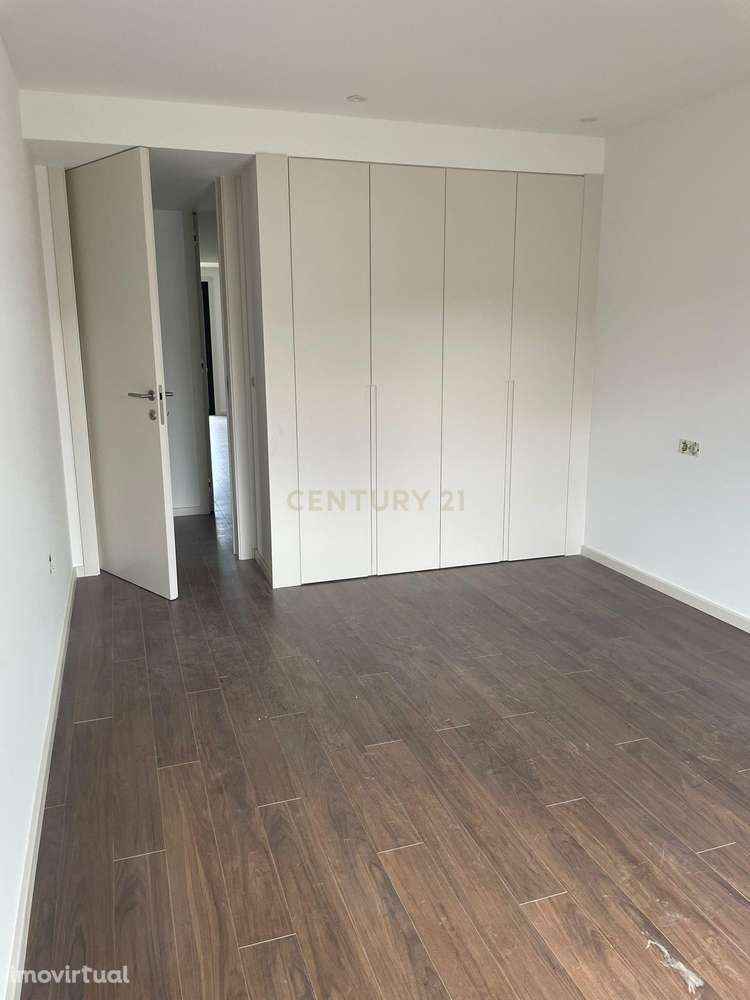 Luxuosa Moradia T4 com Jardim e Piscina - Valongo, Porto - Grande imagem: 5/19