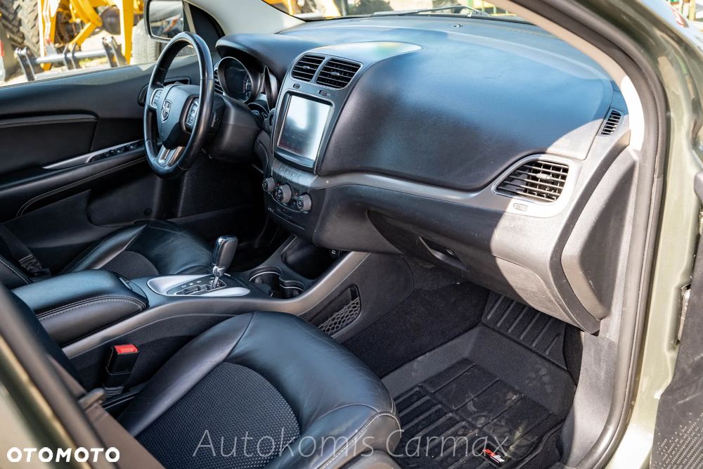 Dodge Journey - 14