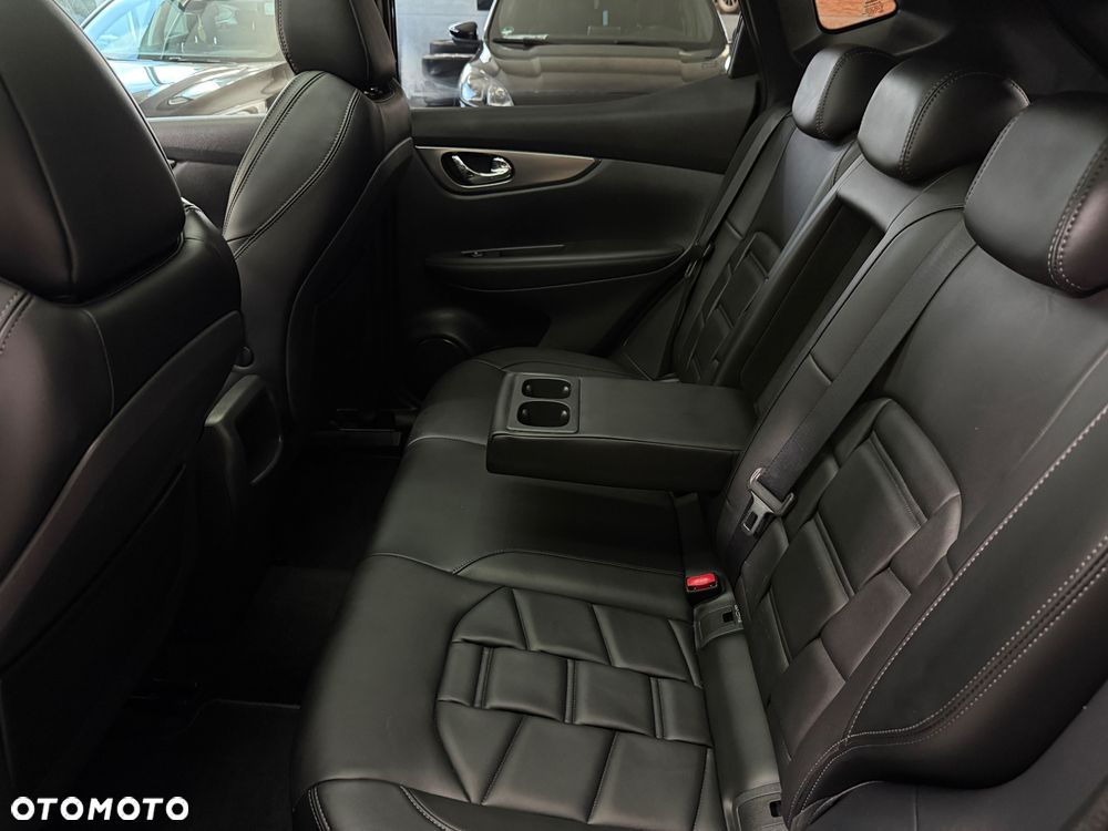 Nissan Qashqai 1.6 DIG-T 360 - 15
