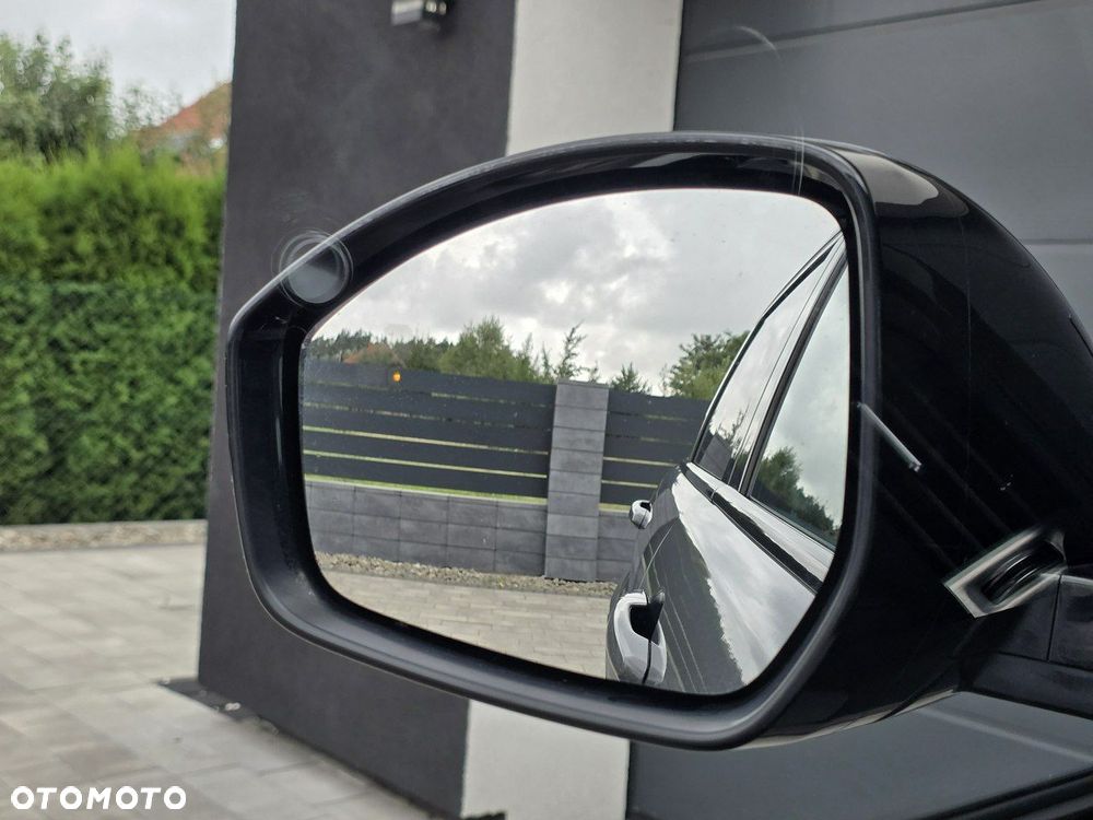 Land Rover Range Rover Evoque - 22