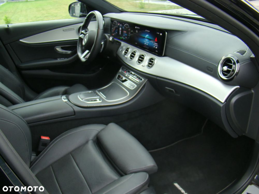 Mercedes-Benz Klasa E 300 de 4Matic 9G-TRONIC AMG Line - 37