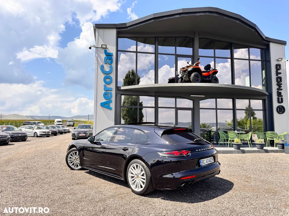 Porsche Panamera 4S Sport Turismo - 12