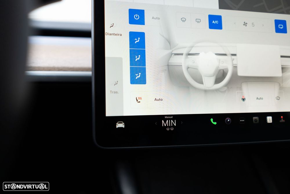 Tesla Model Y Long Range Dual Motor AWD - 21