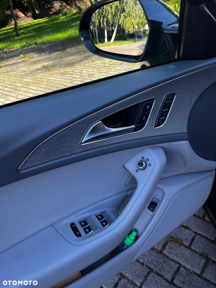 Audi A6 Avant - 16