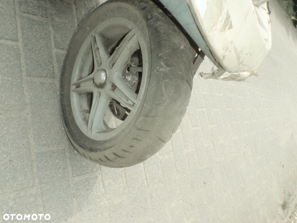 felga koło opona piaggio hexagon Posiadam prawie wszystkie części do tego modelu - 2