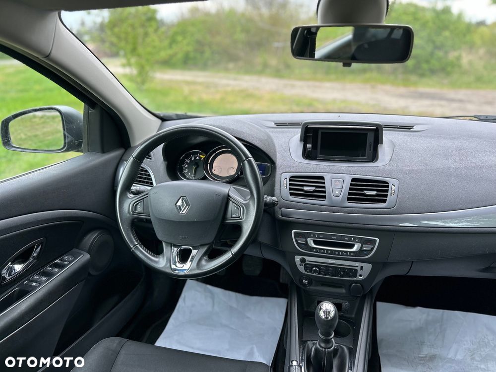 Renault Megane 1.6 16V 110 LIMITED - 12