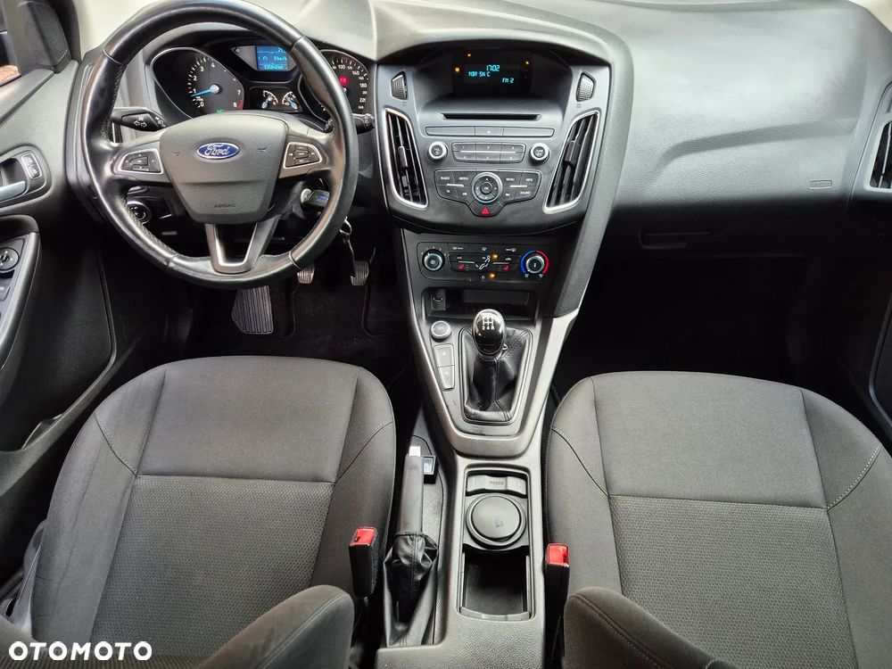 Ford Focus - 28