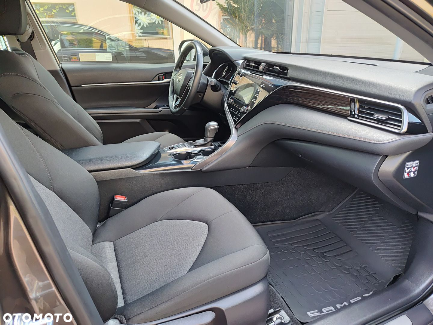 Toyota Camry - 6