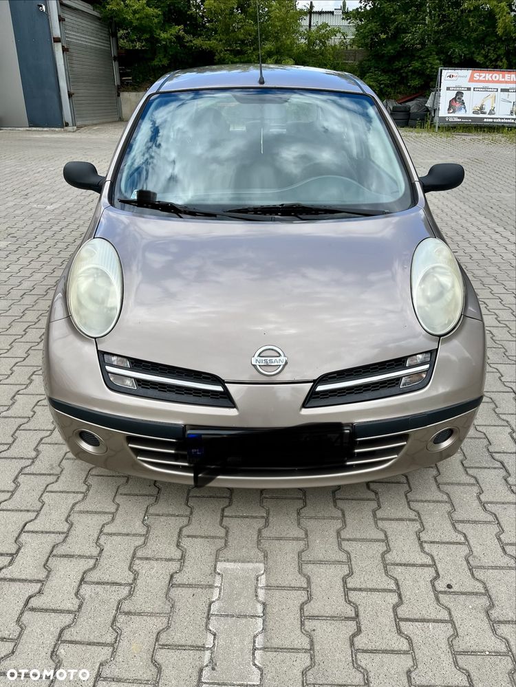 Nissan Micra - 1