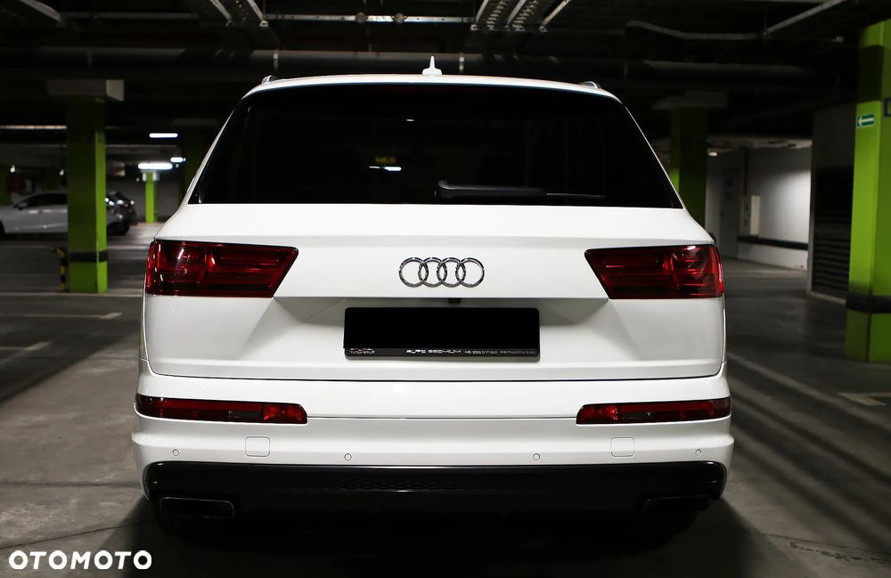 Audi Q7 - 8