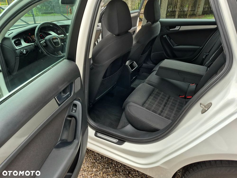 Audi A4 Avant 2.0 TDI DPF Attraction - 16