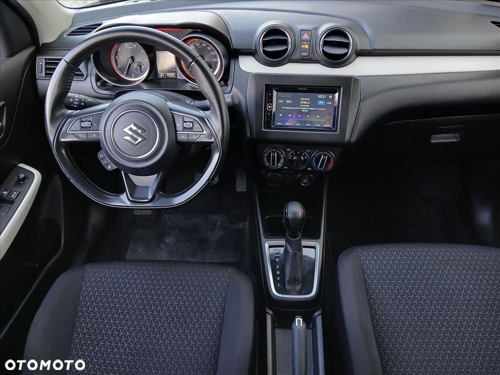 Suzuki Swift 1.2 Dualjet SHVS Premium CVT - 8