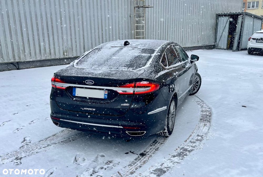 Ford Mondeo Vignale 2.0 Hybrid - 9