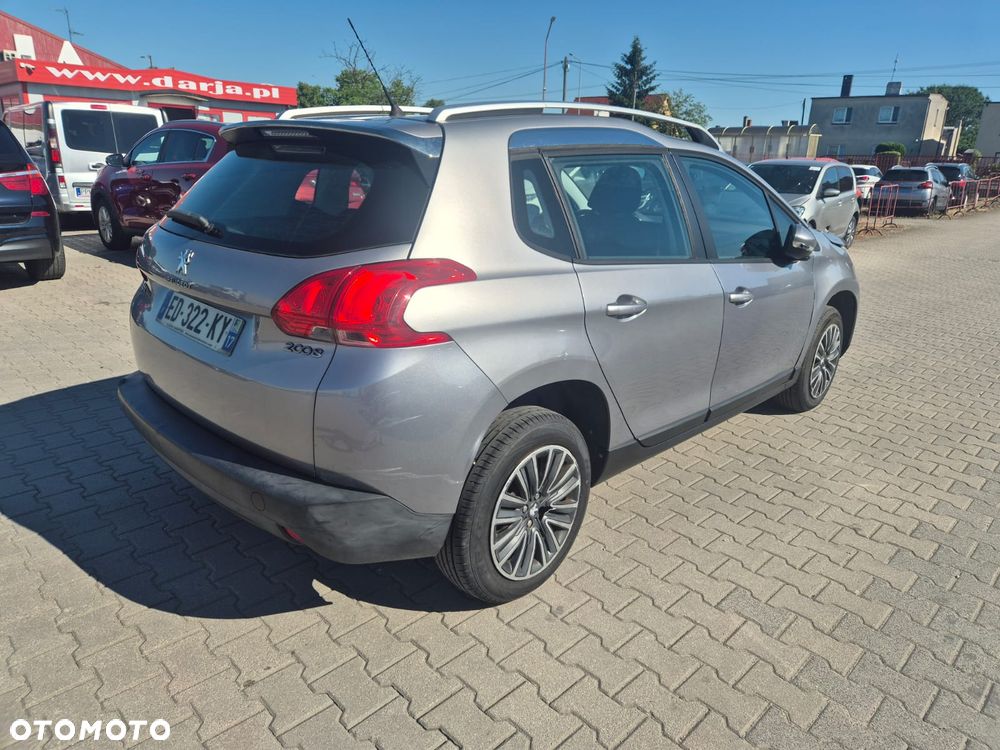 Peugeot 2008 1.6 BlueHDi Allure - 9