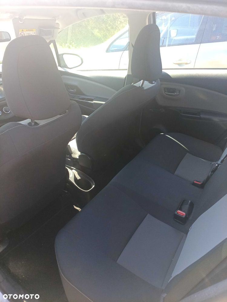 Toyota Yaris - 7