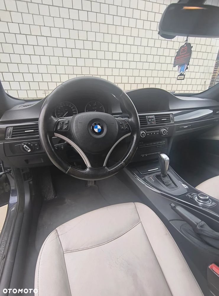 BMW Seria 3 320d DPF - 37