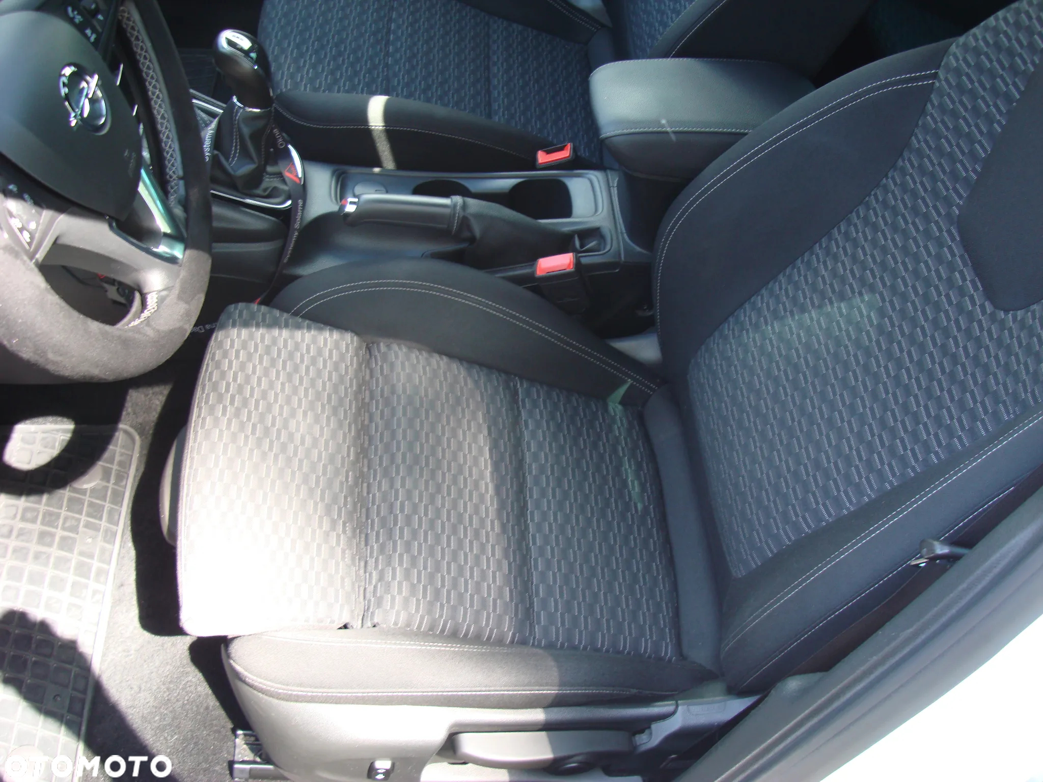 Opel Astra V 1.6 CDTI Dynamic S&S - 12