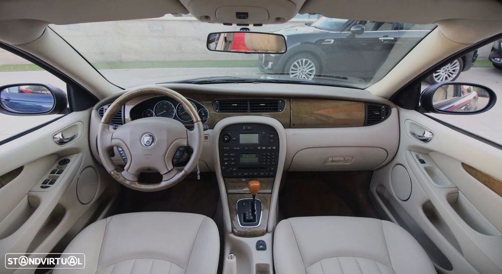 Jaguar X-Type - 14