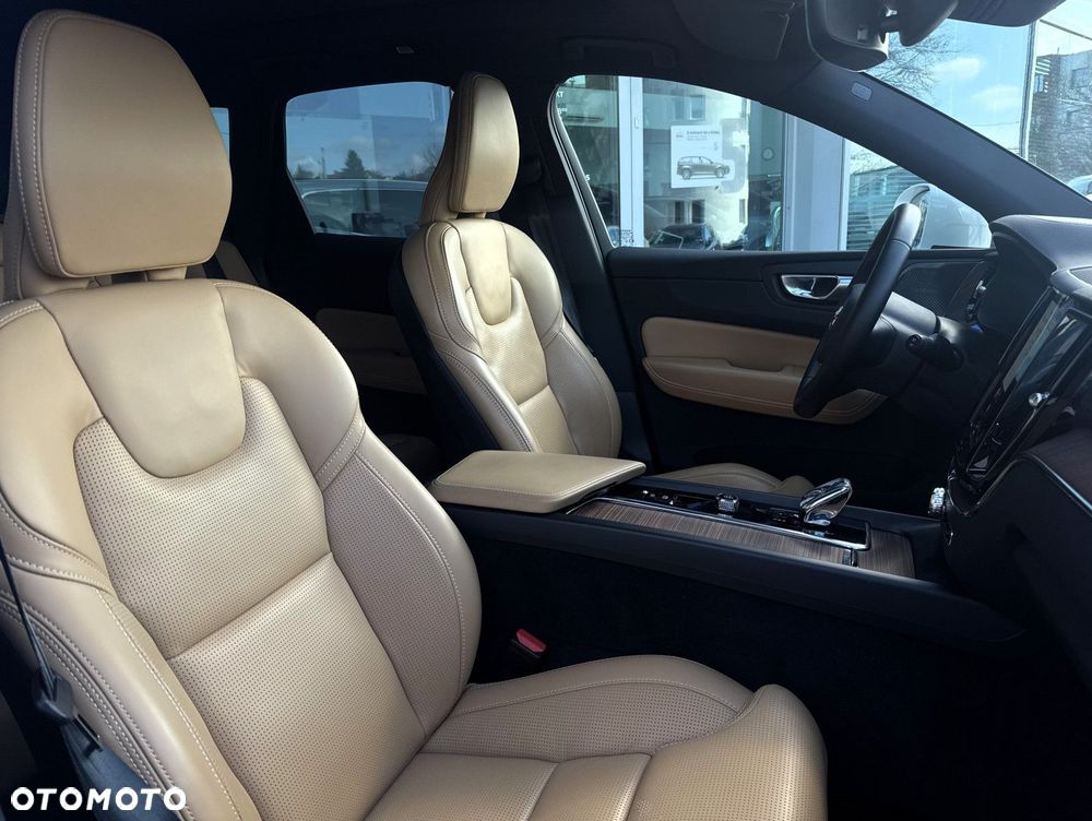 Volvo XC 60 - 29