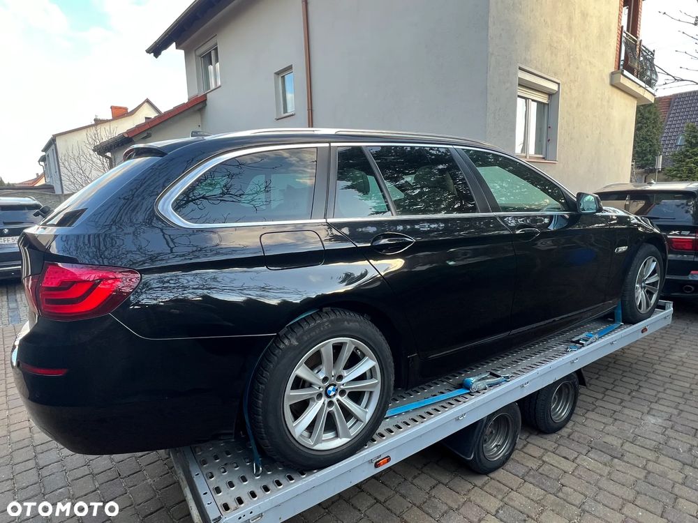 BMW Seria 5 520d Sport-Aut - 2