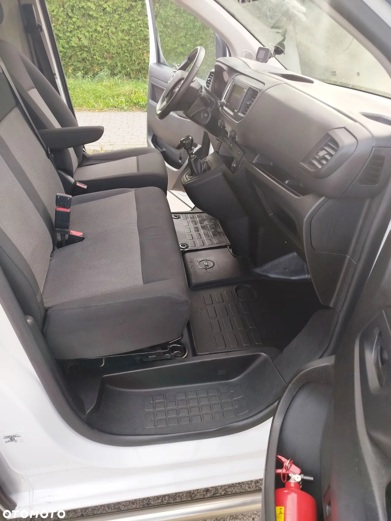 Opel VIVARO - 23