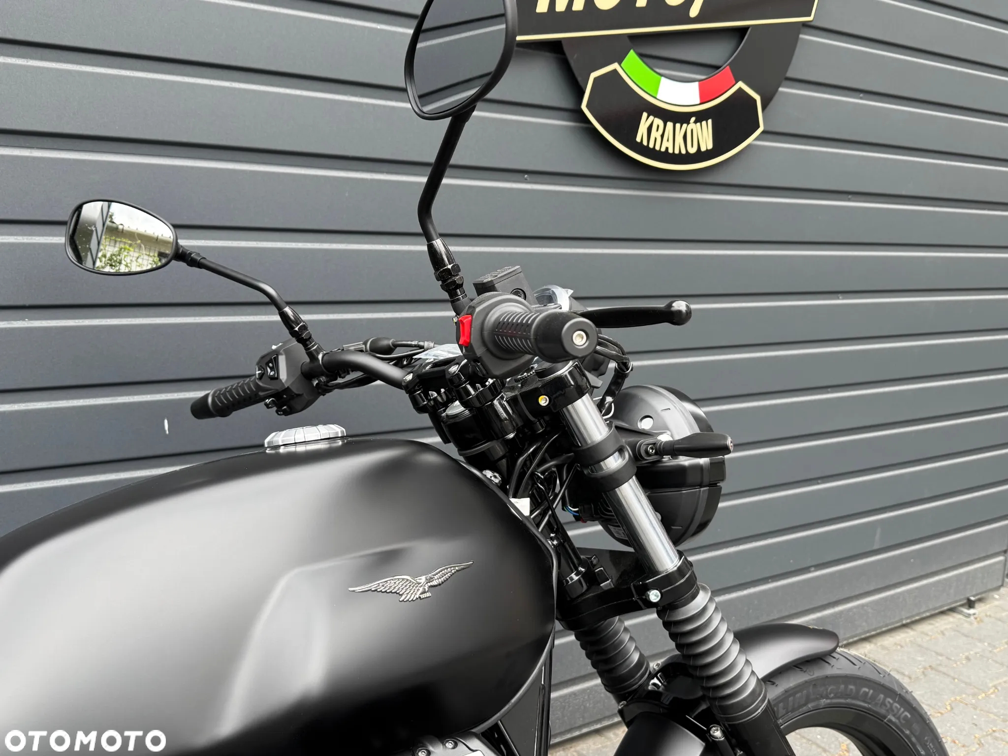 Moto Guzzi V7 - 3