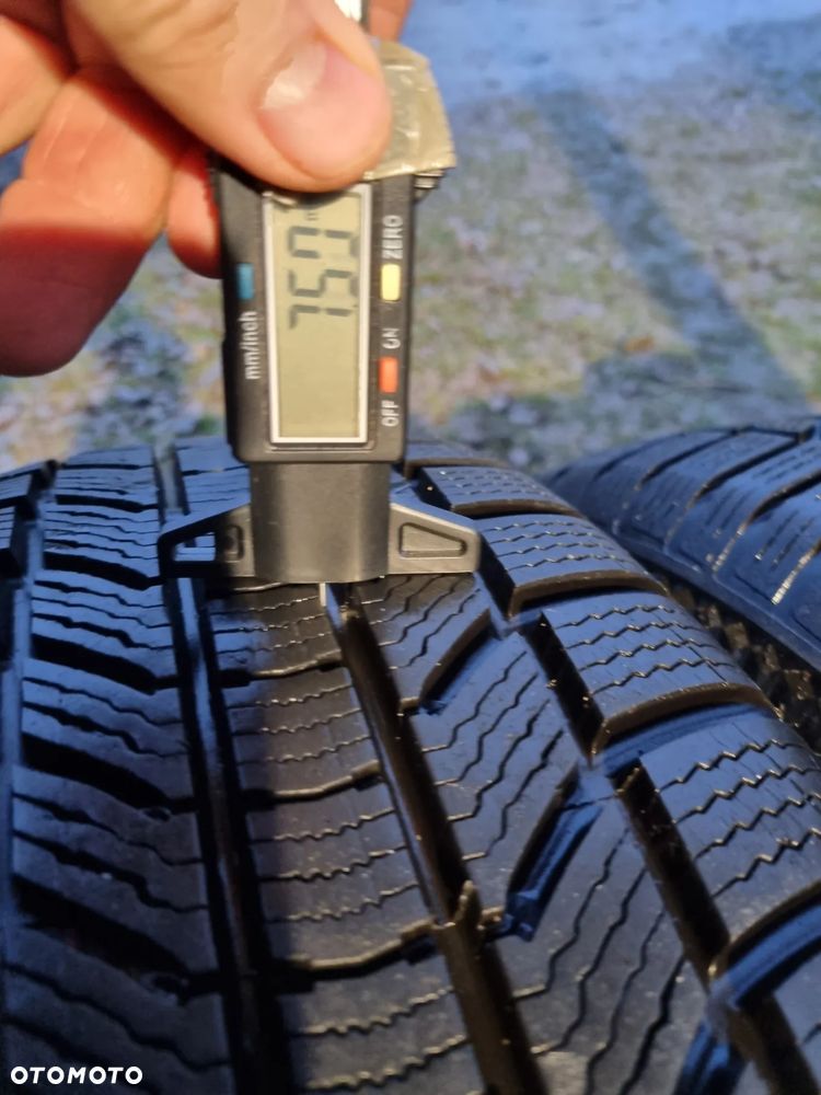 Opony CONTINENTAL WINTER CONTACT TS 870P 215/65R17 2023r,7,5/5,5 bdb stan - 6