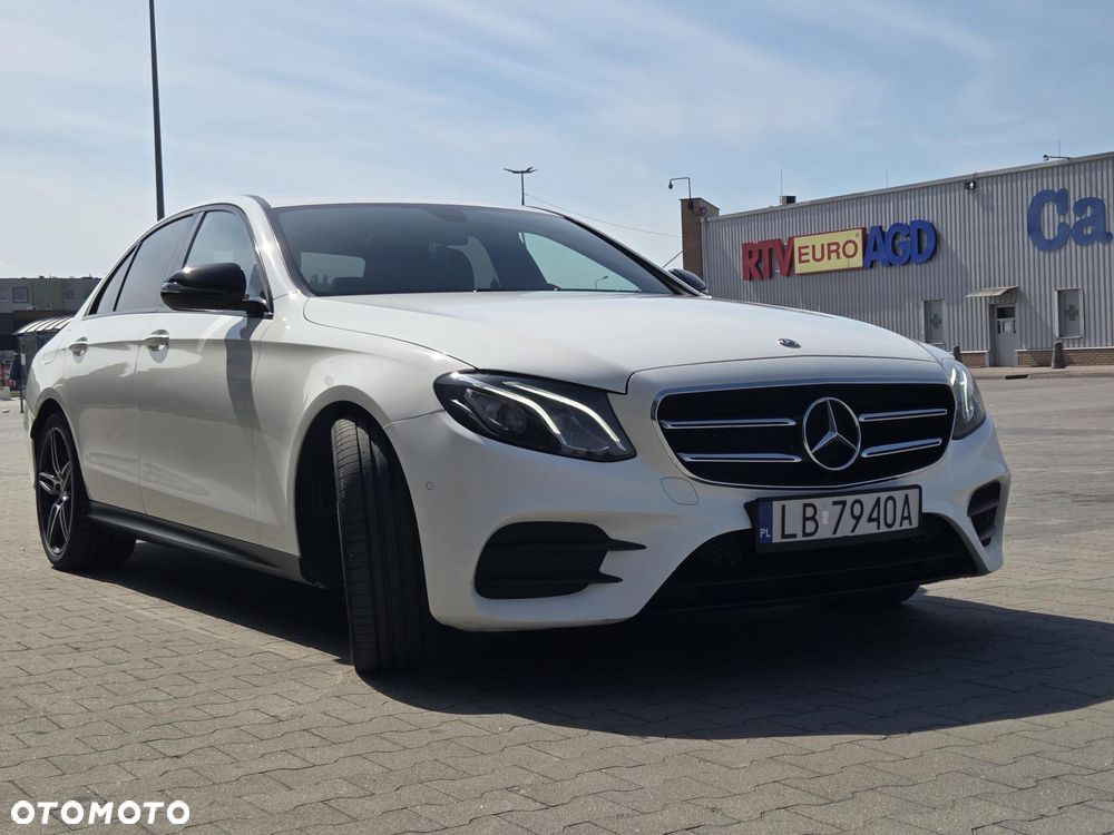 Mercedes-Benz Klasa E 220 d 4-Matic 9G-TRONIC - 3