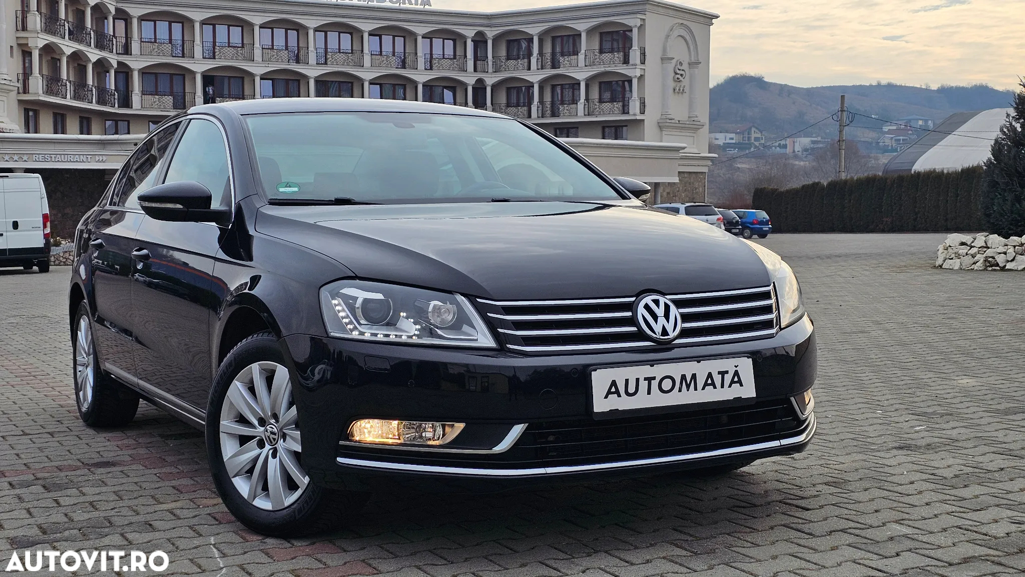 Volkswagen Passat Variant 1.8 TSI DSG Highline - 4