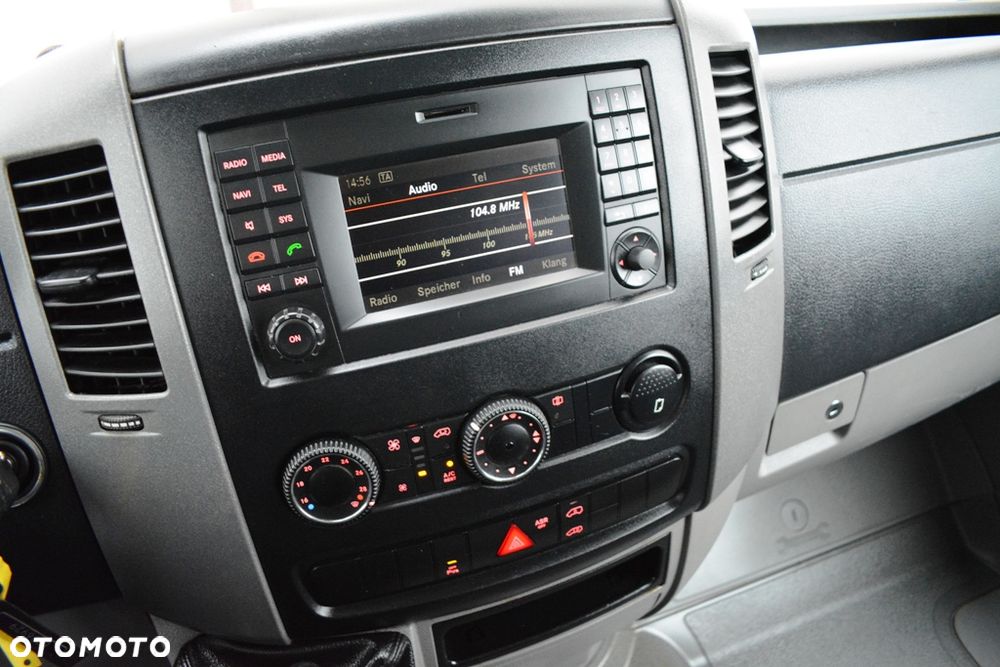 Volkswagen CRAFTER 35 2.0 TDI - 21