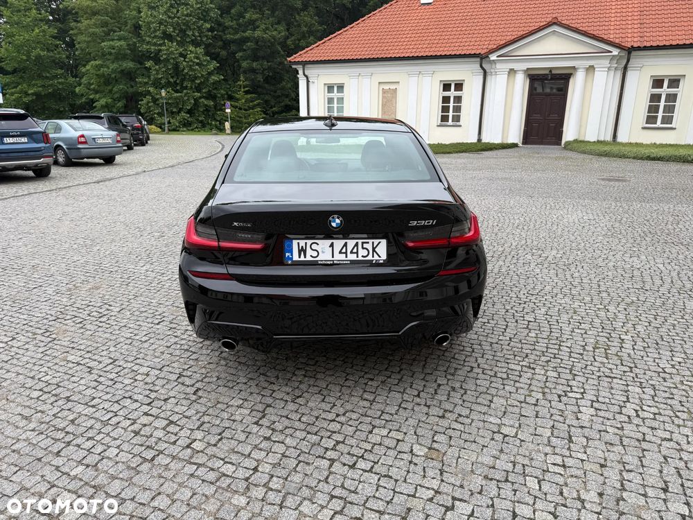 BMW Seria 3 330i xDrive - 8
