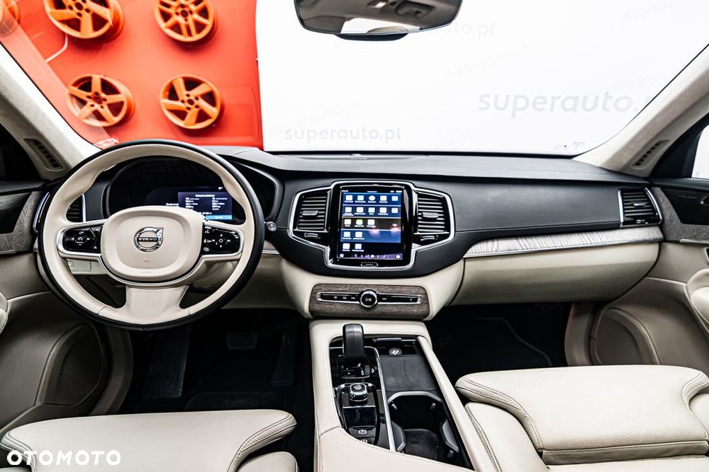Volvo XC 90 - 17