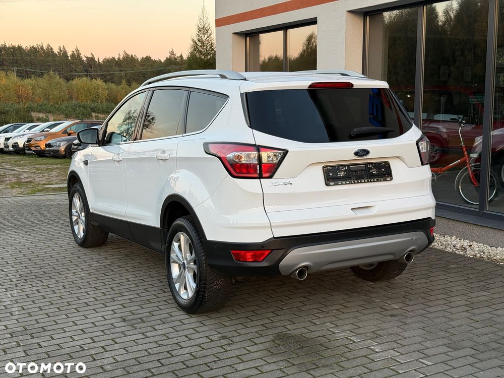 Ford Kuga - 11