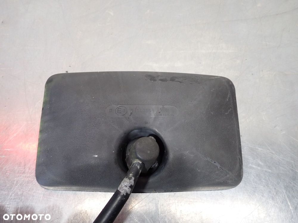 LUSTERKO PRAWE MERCEDES-BENZ T1 310D - 4