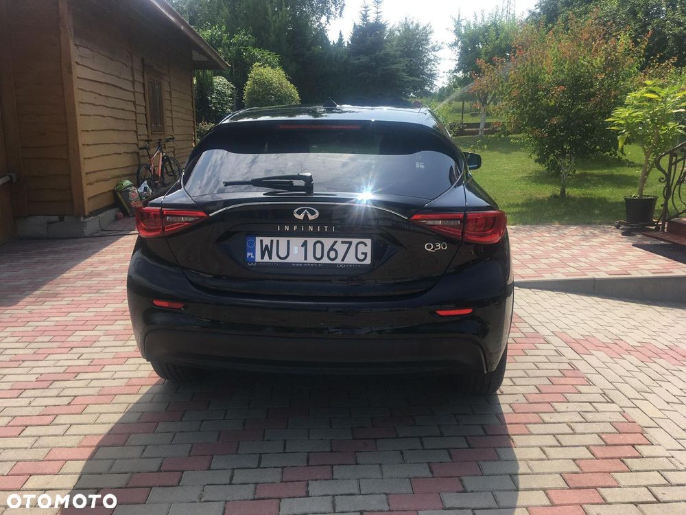 Infiniti Q30 1.5d Business Executive 7DCT - 4