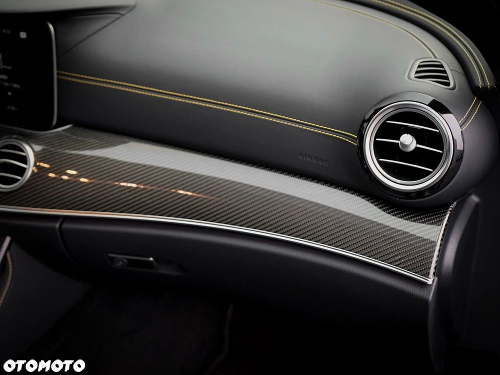 Mercedes-Benz Klasa E AMG 63 S 4Matic+ AMG Speedshift MCT-9G Final Edition - 28